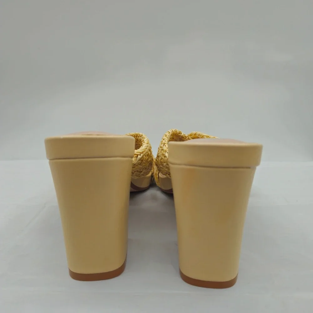 MIA Maxine Women Beige Raffia Woven Block Heel Square Toe Sandals Size 7.5